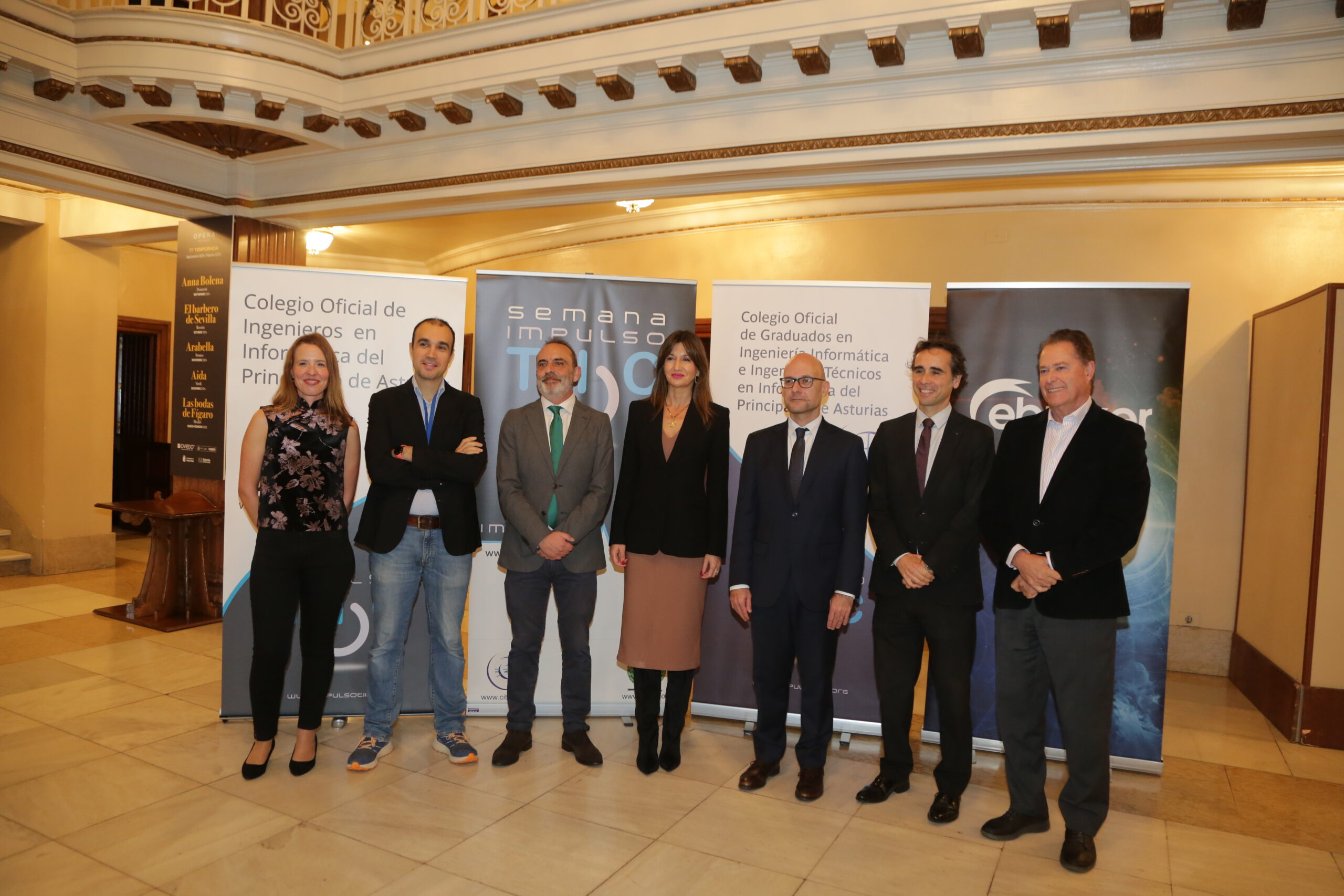 Foto familia sesión inaugural